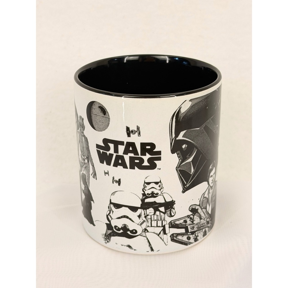 Silver Buffalo Star Wars 20oz Ceramic Mug Black White Character Collage